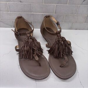Liz Claiborne Women’s Darcy Thong Sandals – Size 8M (Brown with Tassel)